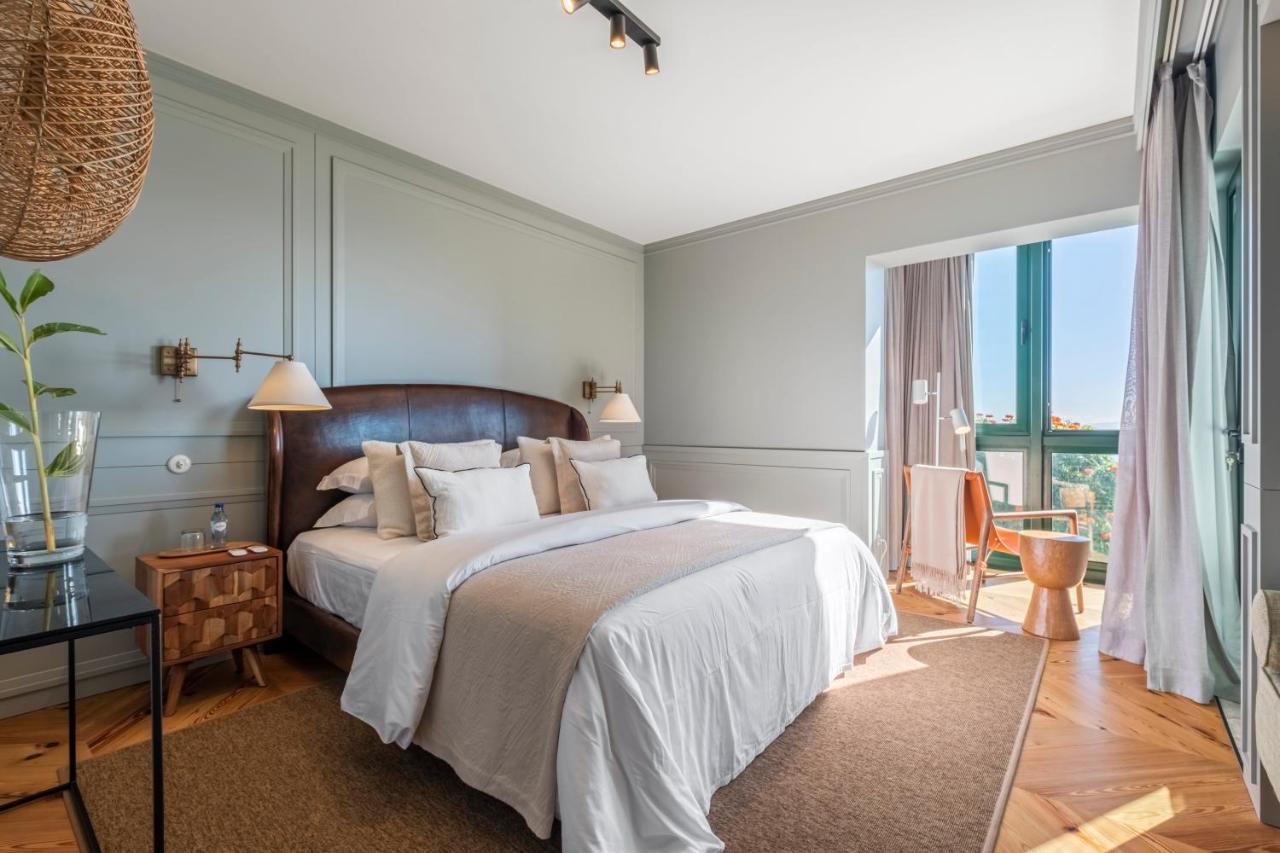 Luxury Oceanfront At Reid'S Gardens Apartment ฟุงชาล ภายนอก รูปภาพ