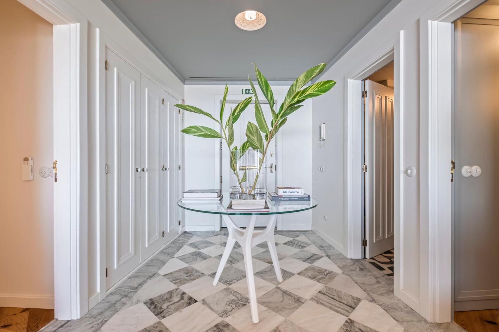 Luxury Oceanfront At Reid'S Gardens Apartment ฟุงชาล ภายนอก รูปภาพ